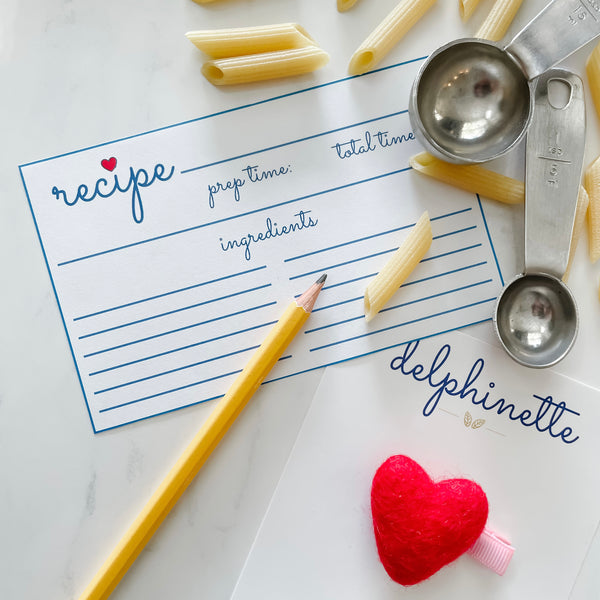 FREE delphinette Recipe Card Template to pass down family recipes