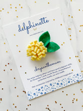 Load image into Gallery viewer, Yellow Chrysanthemum Hair Clip l November Birth Month Flower
