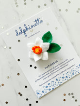 Load image into Gallery viewer, Narcissus Hair Clip l December Birth Month Flower
